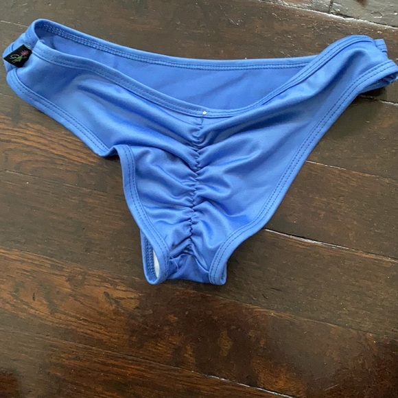 Pole Dance | bikini | grata desings - Picture 2 of 4